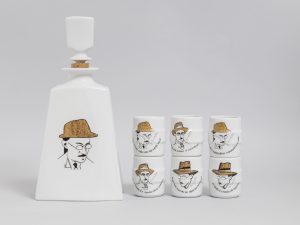 Conjunto licoreira Delfino mais 6 copos delta