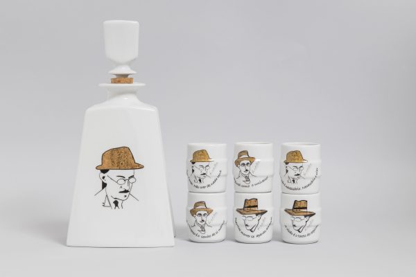 Conjunto licoreira Delfino mais 6 copos delta