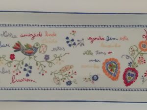 Tabuleiro com Asa Lenços dos Namorados